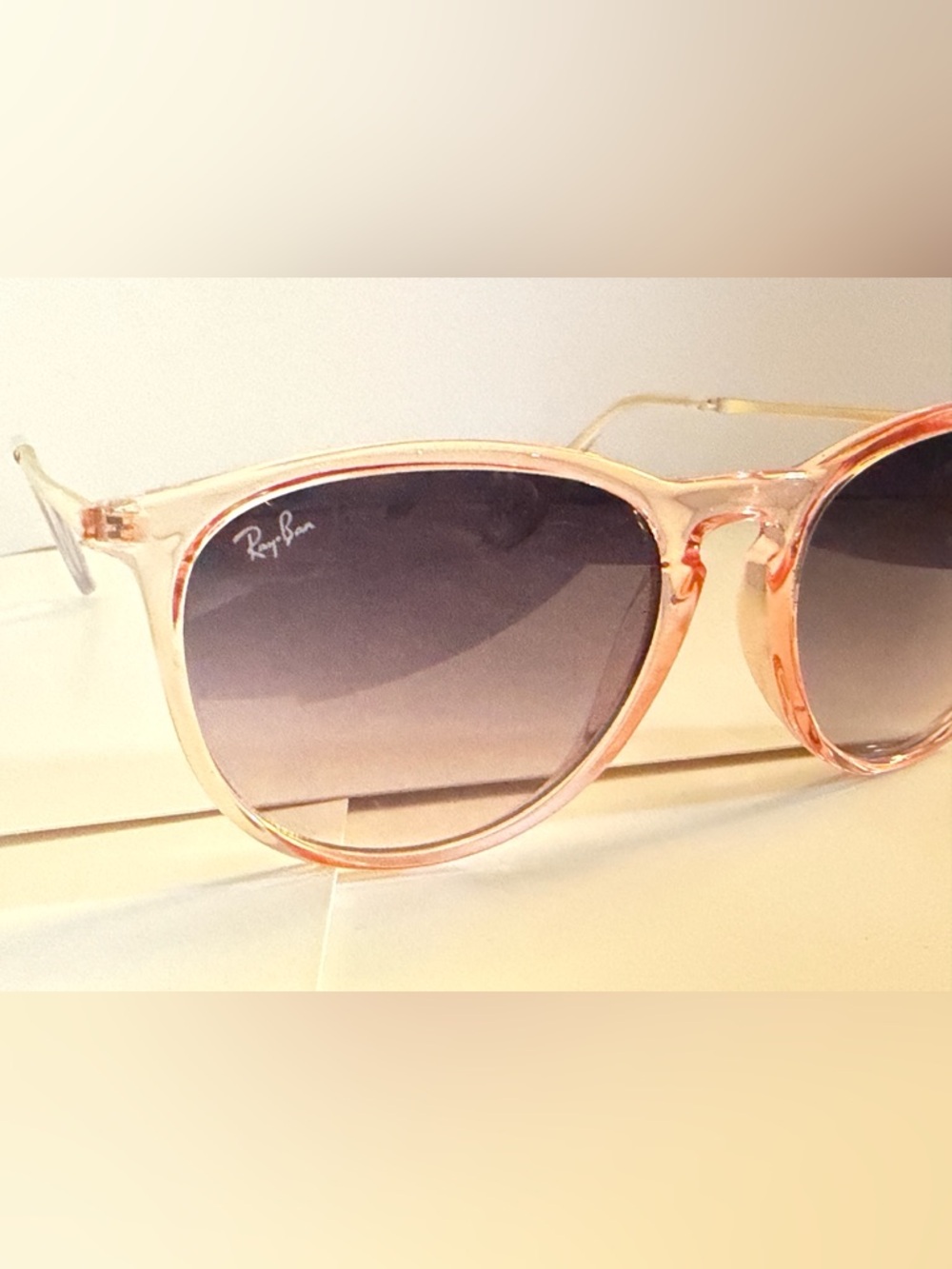 Ray-Ban Women's ERIKA Sunglasses RB4171 Transparent Pink, NEW